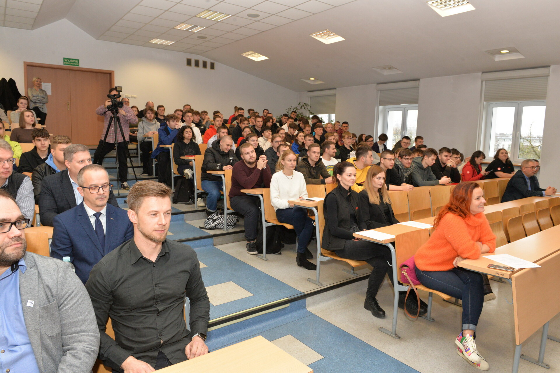 dsc_7051_resize-1.jpg
