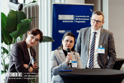 Prezentacja raportu z „badania czarnego worka” podczas konferencji UNEP/GRID-Warszawa